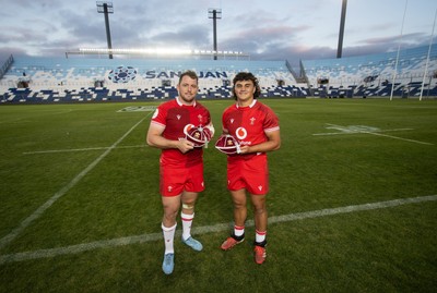 110726 - Argentina v Wales - Nations Championship - Ryan Elias with his 50th cap and Kane James with his first