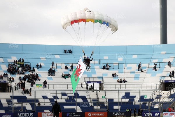110726 - Argentina v Wales - Nations Championship - Paragliders land in the stadium