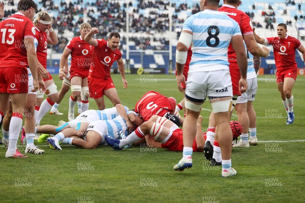 110726 - Argentina v Wales - Nations Championship - Dewi Lake of Wales gets over the line to score a try
