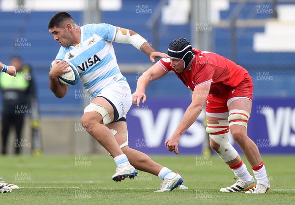 110726 - Argentina v Wales - Nations Championship - Joaquin Oviedo of Argentina is challenged by Adam Beard of Wales 