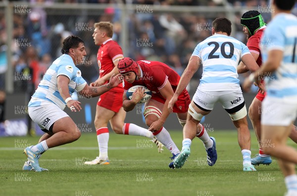 110726 - Argentina v Wales - Nations Championship - James Botham of Wales is challenged by Pablo Matera of Argentina 