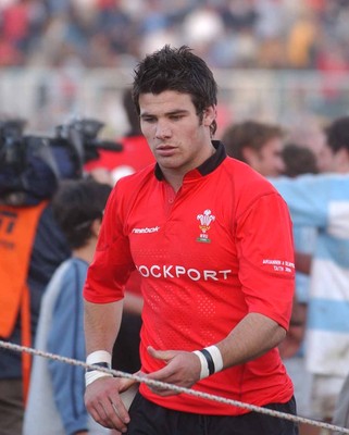 12-06-04. Argentina v Wales (1st Test in Tucuman).  Wales Replacement Mike Phillips leaves the field dejected.  