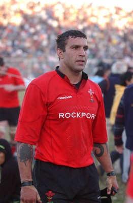 12-06-04. Argentina v Wales (1st Test in Tucuman).  Wales Jason Forster leaves the field dejected.  