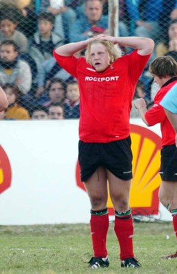 12-06-04. Argentina v Wales (1st Test in Tucuman).  Wales' Duncan Jones in dejection.  