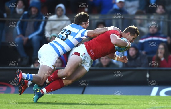 160618 - Argentina v Wales - International Rugby - Hallam Amos of Wales scores try