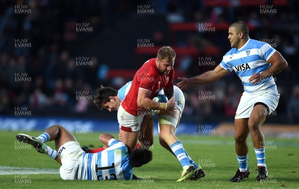 160618 - Argentina v Wales - International Rugby - Ross Moriarty of Wales is tackled by Matias Orlando of Argentina