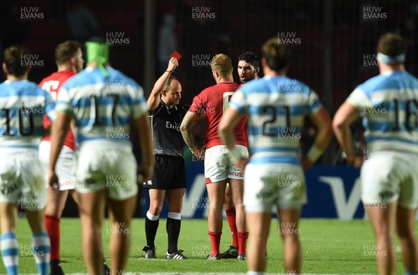 160618 - Argentina v Wales - International Rugby - Ross Moriarty of Wales receives a red card from Referee Jaco Peyper