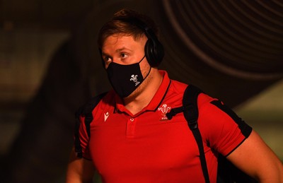 170721 - Argentina v Wales - International Rugby - Matthew Screech of Wales arrives