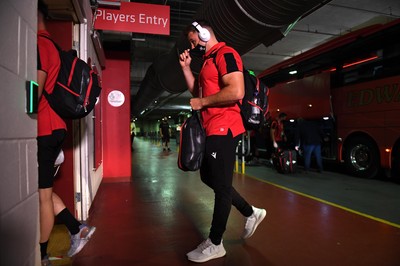 170721 - Argentina v Wales - International Rugby - Elliot Dee of Wales arrives