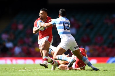 170721 - Argentina v Wales - International Rugby - Willis Halaholo of Wales is tackled by Santiago Chocobares of Argentina