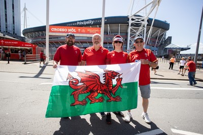 170721 - Wales v Argentina - Summer International Series - Fans outside the stadium before the game