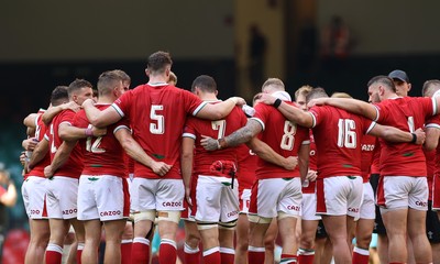 170721 - Wales v Argentina - Summer International Series - Wales team huddle after the game