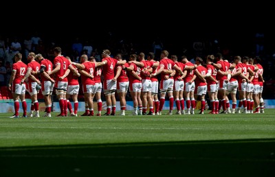 170721 - Argentina v Wales, Summer International Series, Second Test - The Wales team lineup for the national anthems