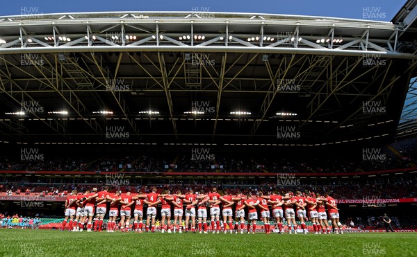 170721 - Argentina v Wales - International Rugby - Wales players line up for the anthems