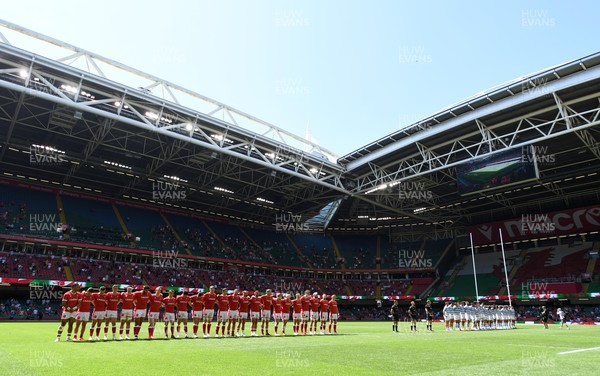 170721 - Argentina v Wales - International Rugby - Wales players line up for the anthems