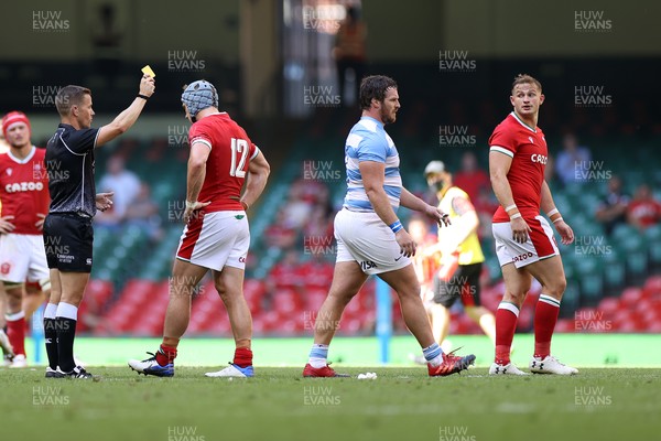 170721 - Wales v Argentina - Summer International Series - Hallam Amos of Wales is given a yellow card by Referee Luke Pearce