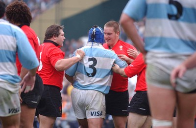 19-06-04. Argentina v Wales (Second Test Buenos Aires)  Wales' Gethin Jenkins squares up to Omar Hasan.  