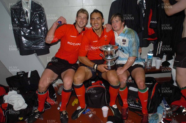 19-06-04. Argentina v Wales (Second Test Buenos Aires)  Wales' Hal Luscombe, Sonny Parker and Shane Williams celebrate.  