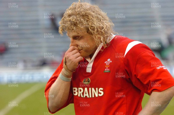 17.06.06. ARGENTINA V WALES,Velez Sarsfield, Buenos Aires  Duncan Jones at the final whistle.  