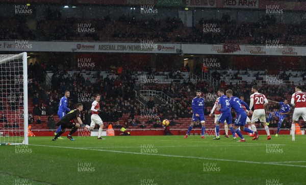 290119 -  Arsenal v Cardiff City, Premier League - Nathaniel Mendez Laing of Cardiff City, far right, shoots to score goal