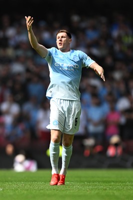 160826 - Arsenal v Manchester City - FA Community Shield - Elliot Anderson of Manchester City