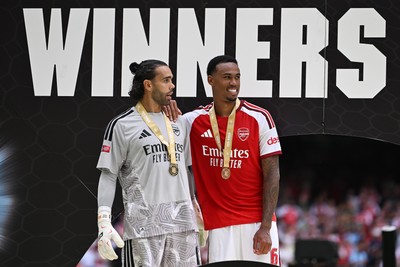 160826 - Arsenal v Manchester City - FA Community Shield - David Raya and Gabriel of Arsenal at full time