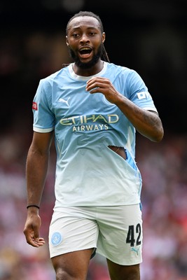 160826 - Arsenal v Manchester City - FA Community Shield - Antoine Semenyo of Manchester City