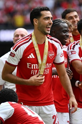 160826 - Arsenal v Manchester City - FA Community Shield - Mikel Merino of Arsenal celebrates at full time