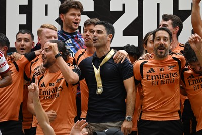 160826 - Arsenal v Manchester City - FA Community Shield - Mikel Arteta, Arsenal Manager celebrates at full time