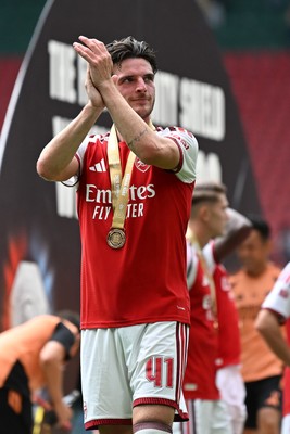 160826 - Arsenal v Manchester City - FA Community Shield - Declan Rice of Arsenal celebrates at full time