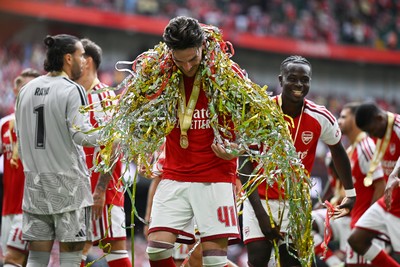 160826 - Arsenal v Manchester City - FA Community Shield - Declan Rice of Arsenal celebrates at full time