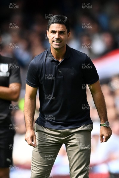 160826 - Arsenal v Manchester City - FA Community Shield - Mikel Arteta, Arsenal Manager