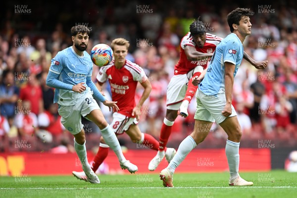 160826 - Arsenal v Manchester City - FA Community Shield - Noni Madueke of Arsenal has a shot at goal