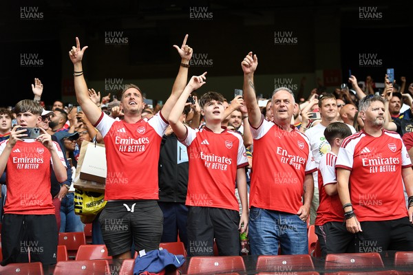 160826 - Arsenal v Manchester City - FA Community Shield - Arsenal fans celebrate the win at full time