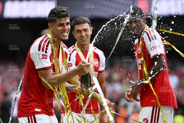 160826 - Arsenal v Manchester City - FA Community Shield - Piero Hincapie of Arsenal celebrates at full time