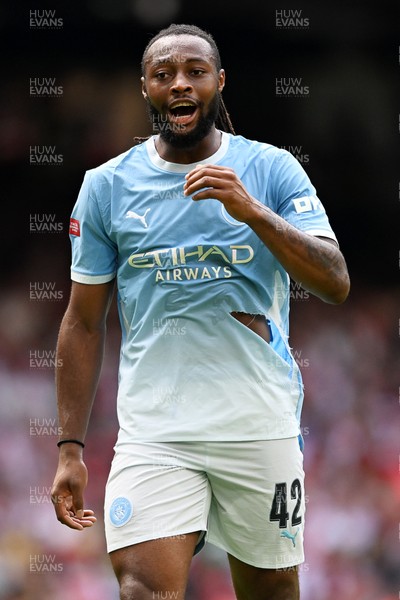 160826 - Arsenal v Manchester City - FA Community Shield - Antoine Semenyo of Manchester City