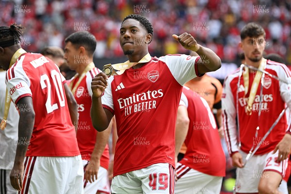 160826 - Arsenal v Manchester City - FA Community Shield - Myles Lewis-Skelly of Arsenal celebrates at full time