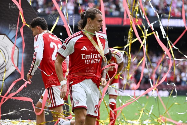 160826 - Arsenal v Manchester City - FA Community Shield - Cristhian Mosquera of Arsenal celebrates at full time