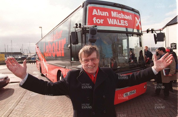 130499 - Welsh Assembly Elections - Secretary of State for Wales Alun Michael with Labour Battle Bus in Cardiff