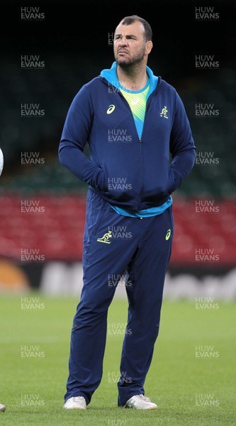 220915 - Australia Captains Run - Michael Cheika during training