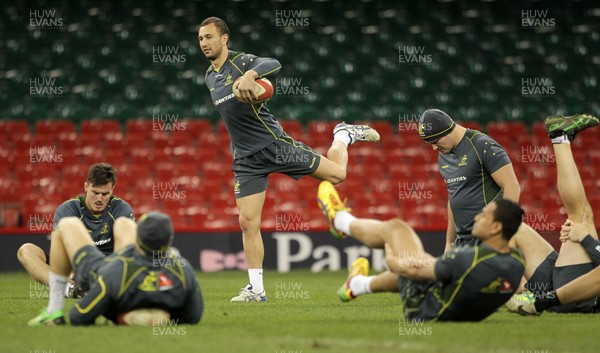 291113 - Australia Captains Run Training - Quade Cooper  