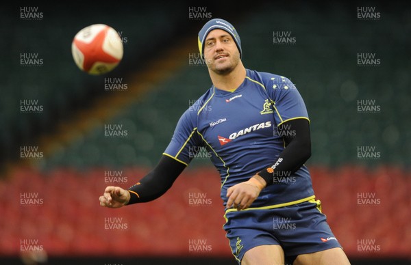 301112 - Australia Rugby Captains Run -Nathan Sharpe during training