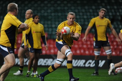 05.11.10 - Australia Rugby Captains Run - Mark Chisholm during training. 