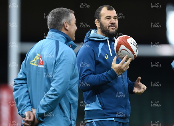 101117 - Australia Rugby Training - Michael Cheika during training