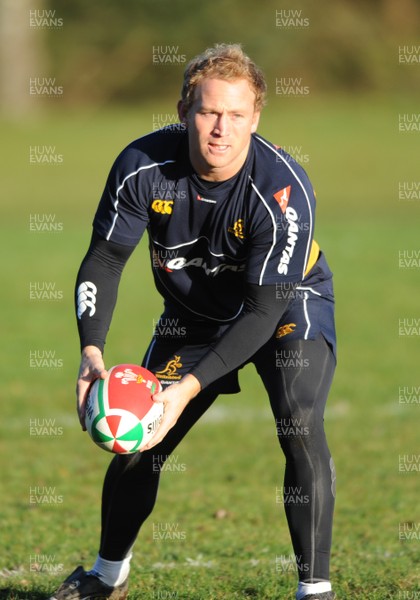 25.11.08 - Australia Rugby Training - Brett Sheehan in action during training 