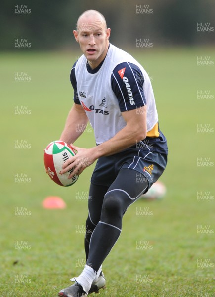 27.11.08 - Australia Rugby Training - Stirling Mortlock in action during training 