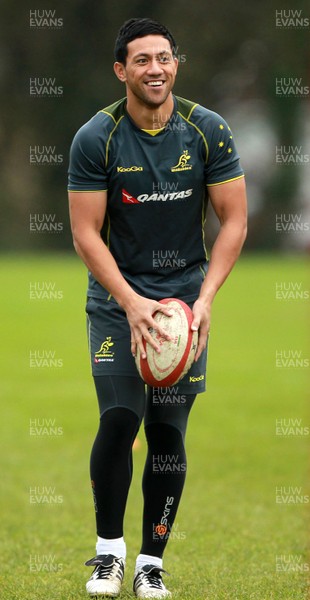 281113 - Australia Rugby Training - Christian Leali'ifano 