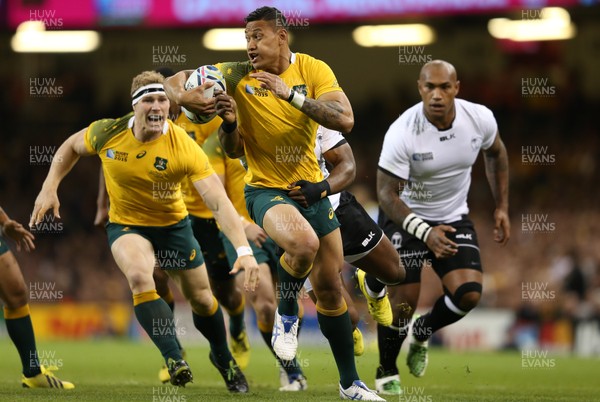 230915 - Australia v Fiji, Rugby World Cup 2015 - Israel Folau of Australia charges towards the line