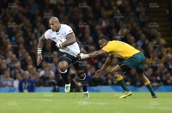 230915 - Australia v Fiji, Rugby World Cup 2015 - Nemani Nadolo of Fiji gets away from Tevita Kuridrani of Australia