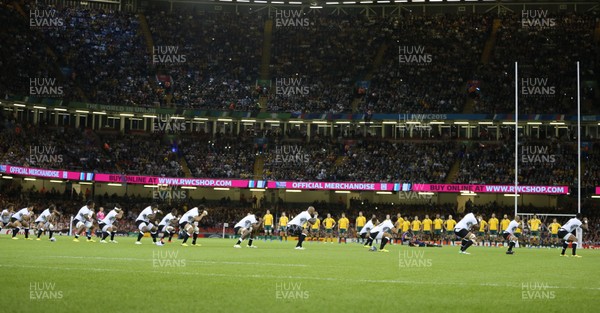 230915 - Australia v Fiji, Rugby World Cup 2015 - Australia face up to the Fijian Bole before the start of the match